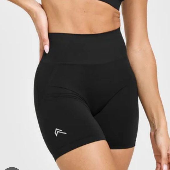 Oner Active Pants - Oner Active Effortless Shorts - Black, size Small